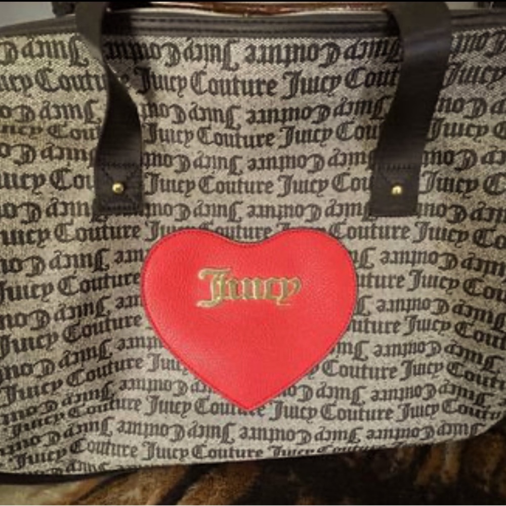 JUICEY COUTURE Carry on Bag like New !